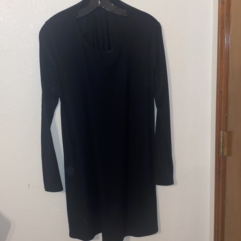 black long sleeve dress